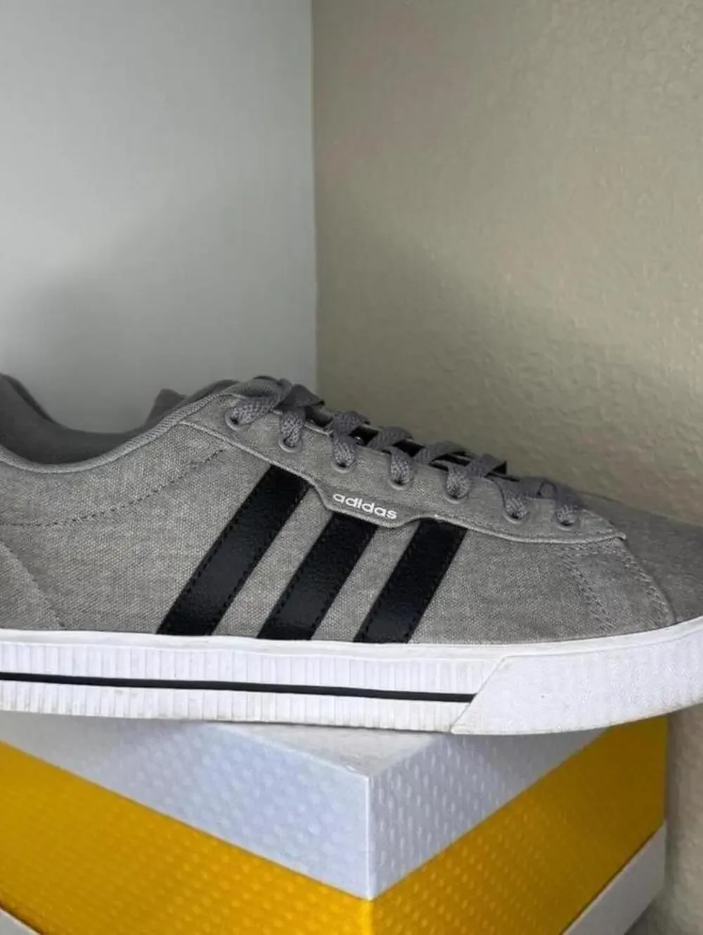 adidas Daily 3.0 Sneakers Men's 13 Gray Canvas Black Stripe Skate Shoes
